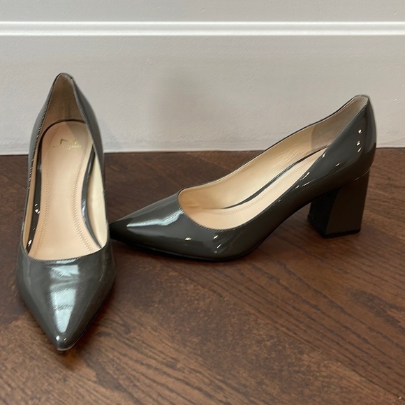 MARC Fisher Grey Patent Leather Pumps Size 8.5 - Picture 1 of 7